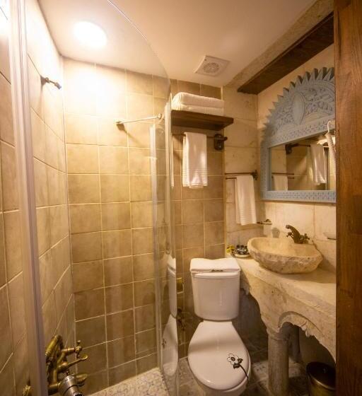 تختخواب و صبحانه Hayatlı Konak