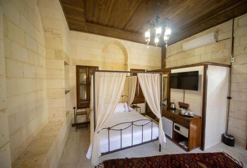 تختخواب و صبحانه Hayatlı Konak