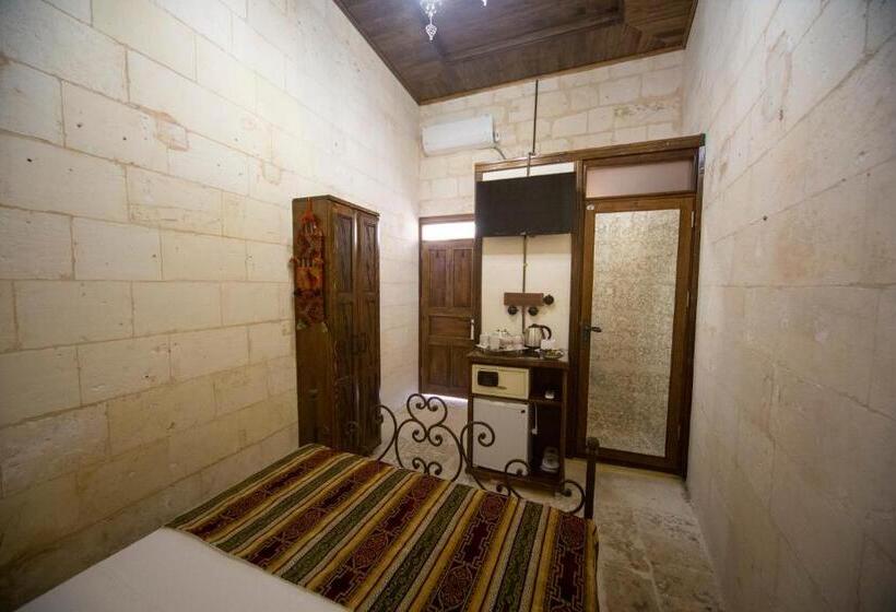 تختخواب و صبحانه Hayatlı Konak