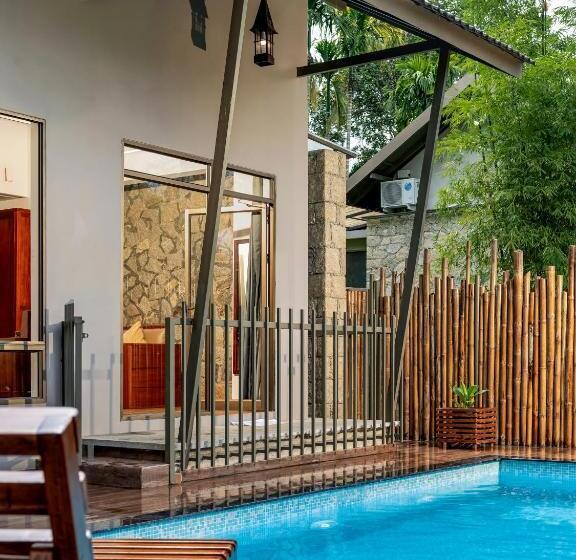 Coffee Greens Resort