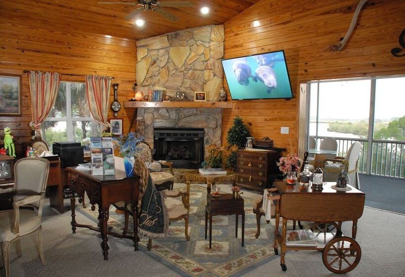 Crystal River Lullaby B&b