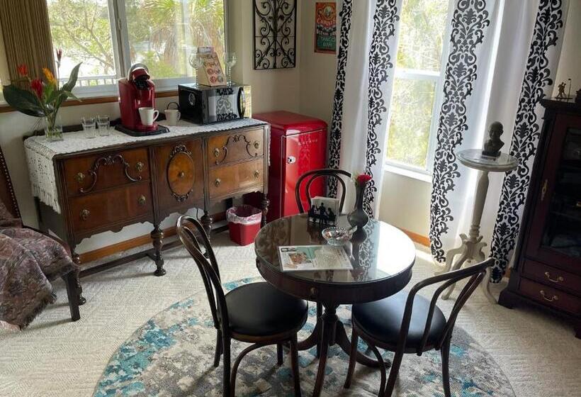 Crystal River Lullaby B&b