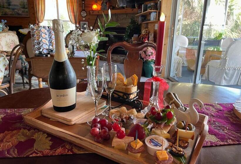 Crystal River Lullaby B&b