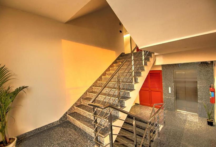 ホテル 91 Millennium Huda