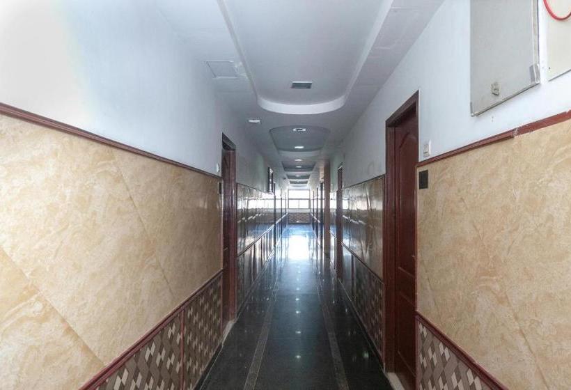 בית מלון כפרי Eshis Golden Manor