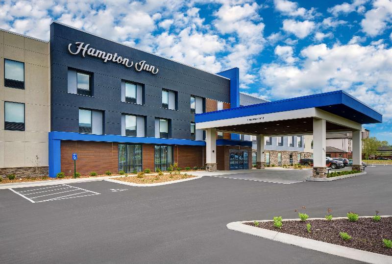בית מלון כפרי Hampton Inn Cave City, Ky