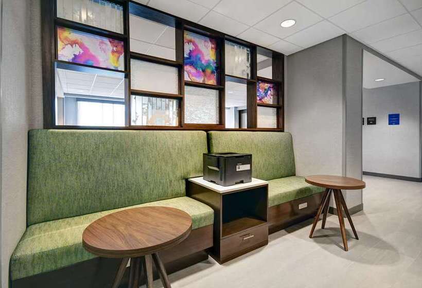 בית מלון כפרי Hampton Inn Cave City, Ky