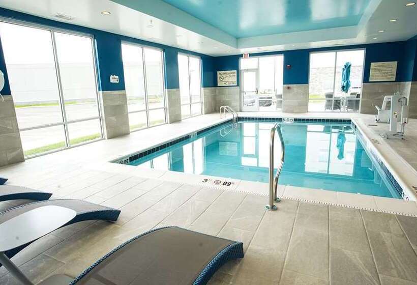 فندق Hampton Inn & Suites St. Clairsville