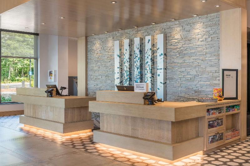 فندق Hilton Garden Inn Boston Canton