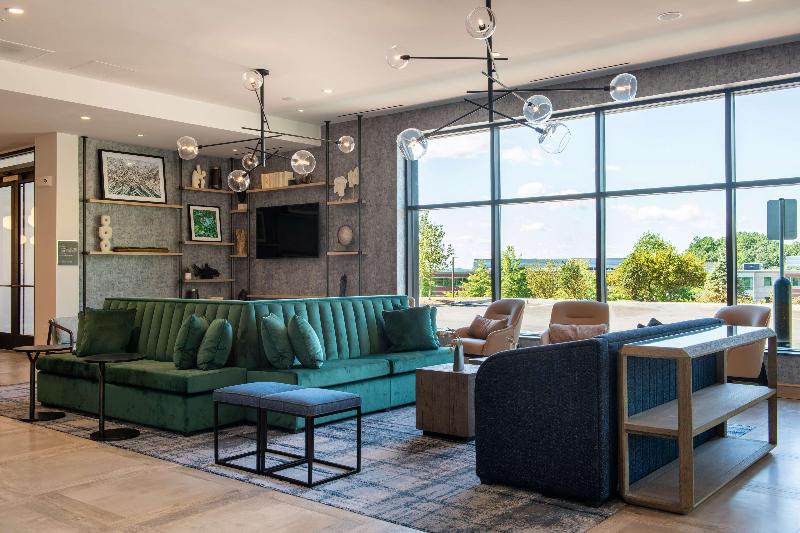 فندق Hilton Garden Inn Boston Canton