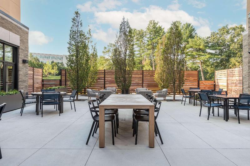 فندق Hilton Garden Inn Boston Canton