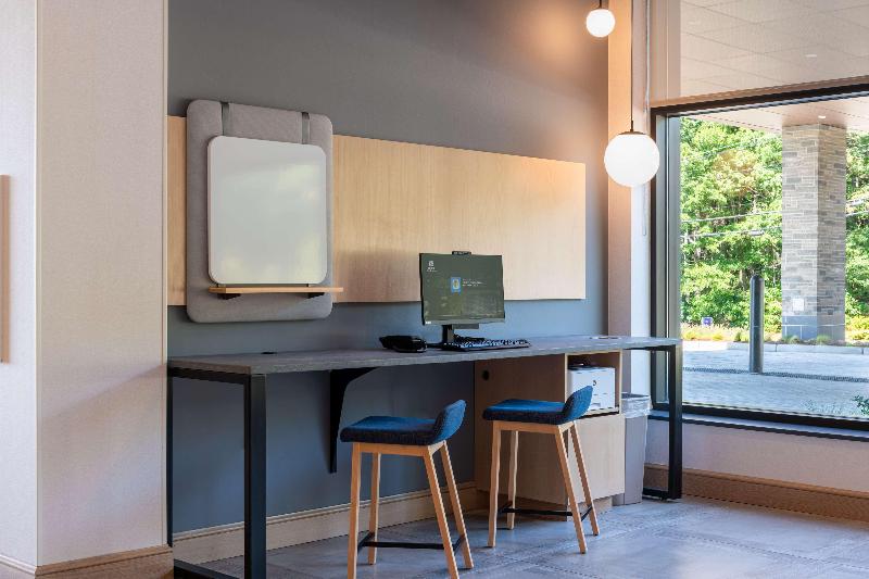 فندق Hilton Garden Inn Boston Canton