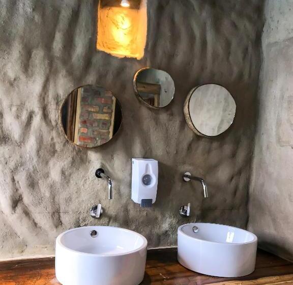 酒店 La Rosa Náutica Club