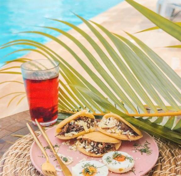 酒店 La Rosa Náutica Club