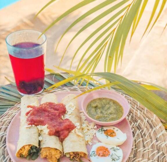 酒店 La Rosa Náutica Club