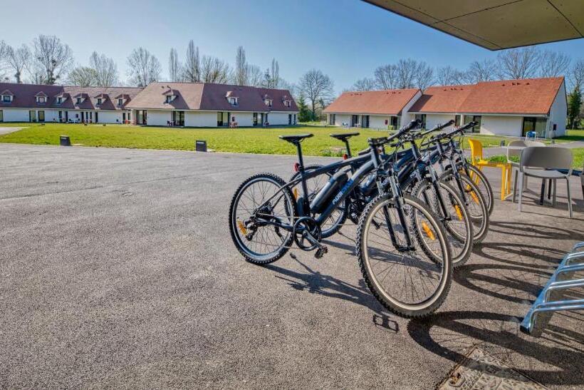 فندق Lac D Orient