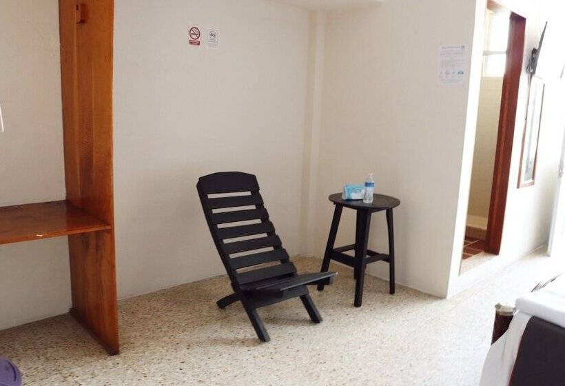 Отель Las Brisas