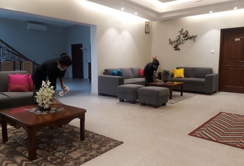 هتل Manohari The Tea Retreat