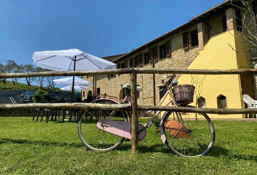 ホテル Masso Alle Rose Di Santarsiero Serena