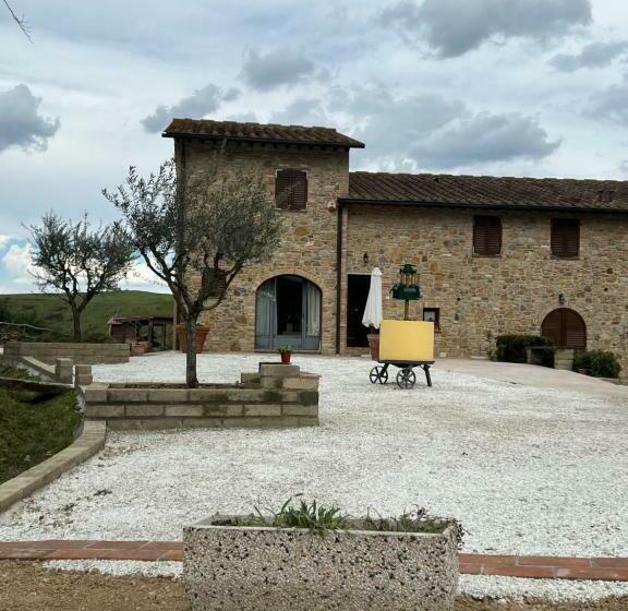 ホテル Masso Alle Rose Di Santarsiero Serena