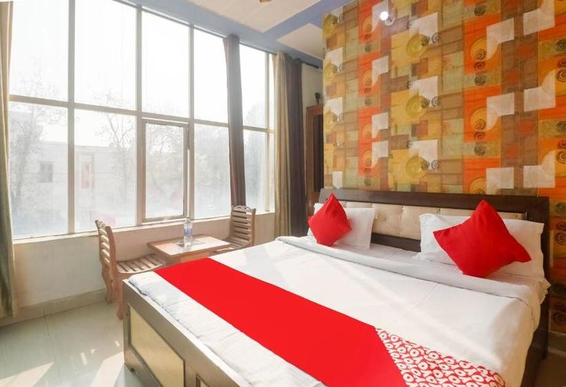 호텔 Oyo 78954  Royal Mall