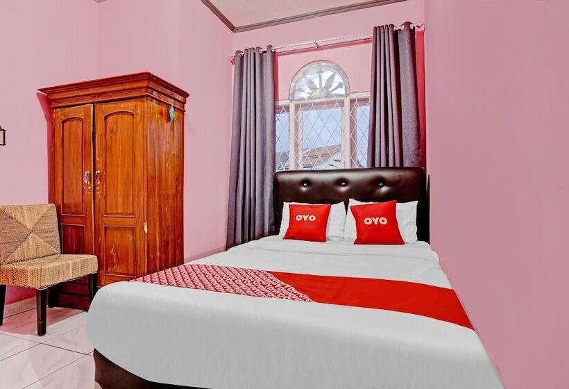 Отель Oyo 90289 Lestari Syariah Homestay