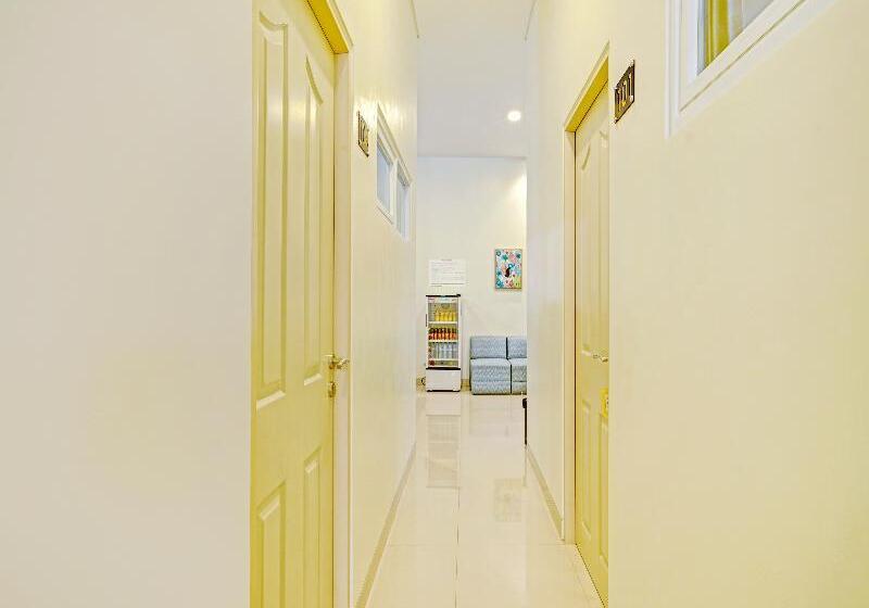 호텔 Oyo 90302 Wisma Damai