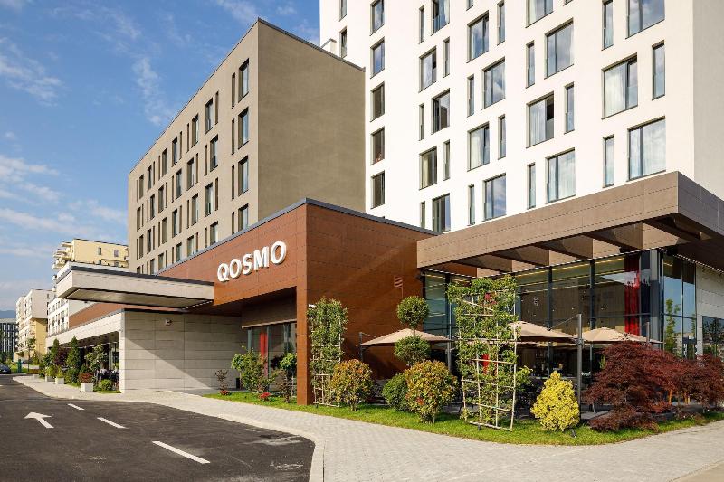 ホテル Qosmo Brasov