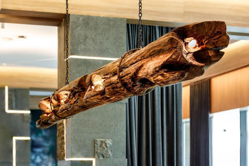 ホテル Qosmo Brasov