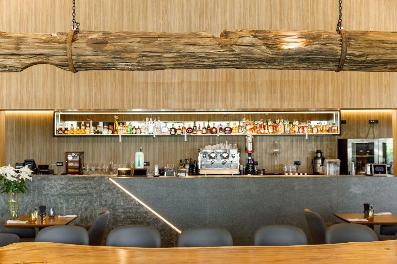 ホテル Qosmo Brasov