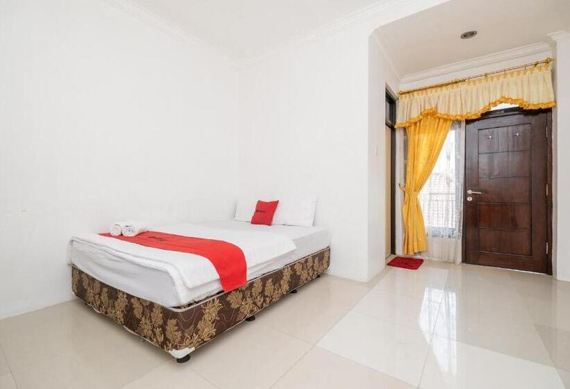 فندق Reddoorz At Gunungsari Surabaya 2