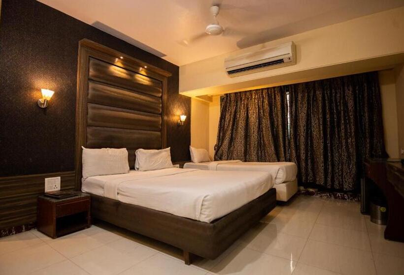 בית מלון כפרי Redwings Castle