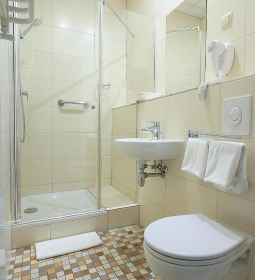 בית מלון כפרי Sky Business