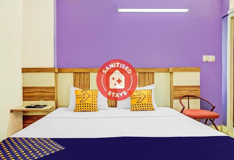 호텔 Spot On 78792 Moore Residency