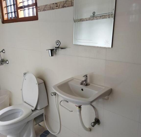 酒店 Sree Mookambika Beach Resort