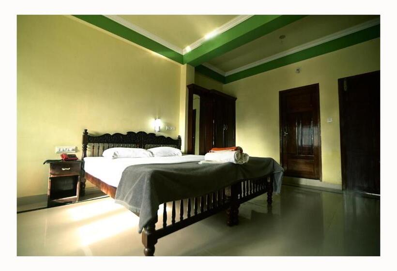 酒店 Sree Mookambika Beach Resort