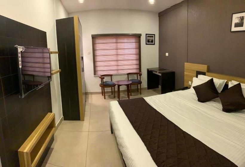 酒店 The Porch Inn