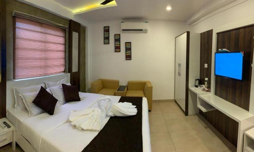 酒店 The Porch Inn