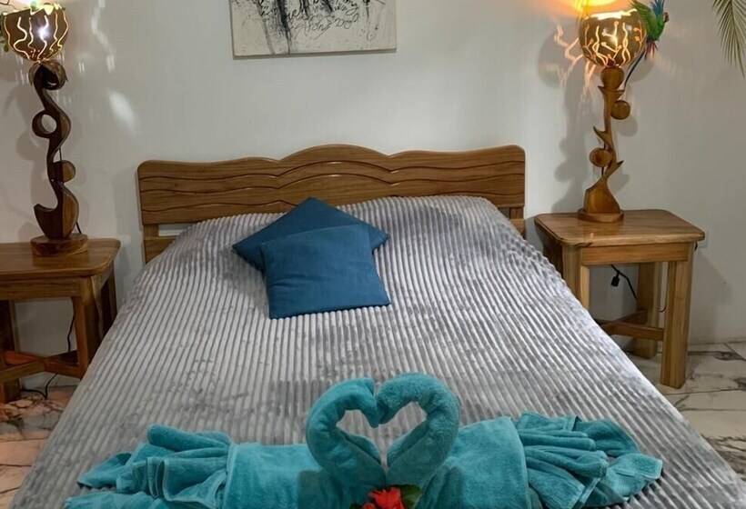 ペンション Casa Mambo