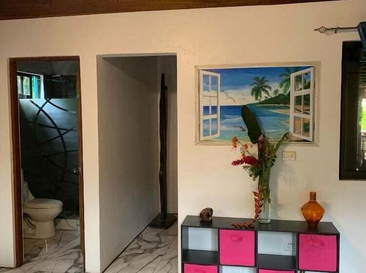 ペンション Casa Mambo