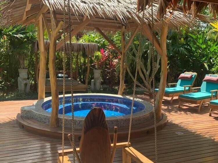 ペンション Casa Mambo