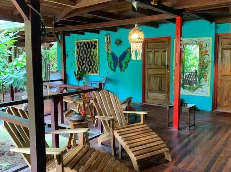 ペンション Casa Mambo