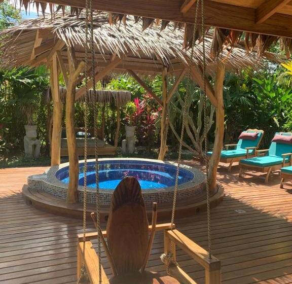 ペンション Casa Mambo