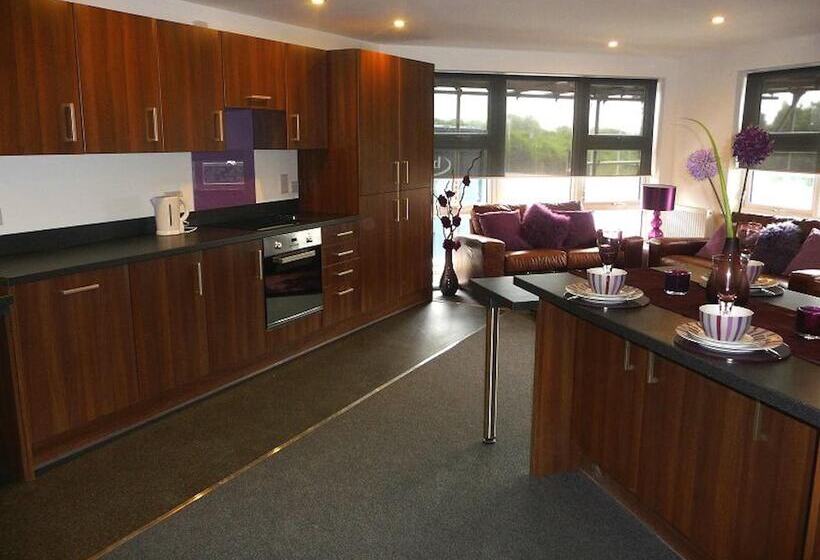 بنسيون Comfortable Ensuite Rooms, Plymouth   Hostel