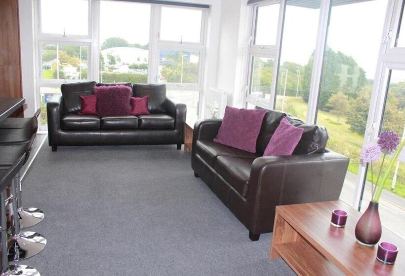 پانسیون Comfortable Ensuite Rooms, Plymouth   Hostel