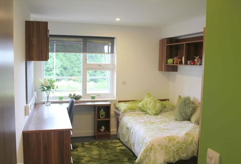 پانسیون Comfortable Ensuite Rooms, Plymouth   Hostel