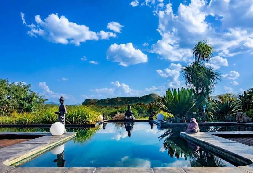 ペンション Hippomoon Lodge Game Reserve