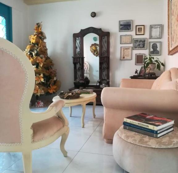 Пансион Casa Lallemand