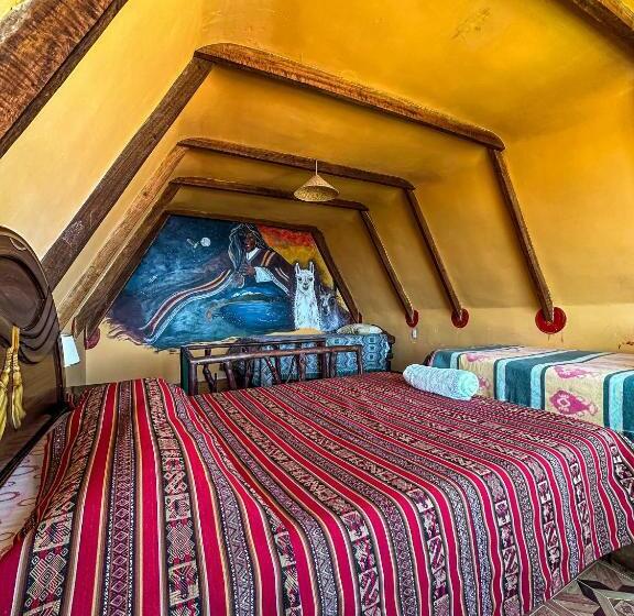 پانسیون Hostal Sol Y Lago