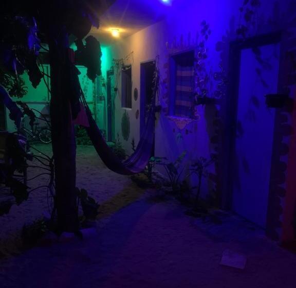 پانسیون Hostel Flor Da Vida